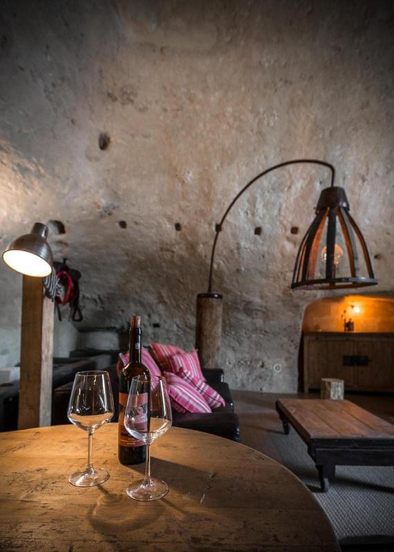 Suite La Stalla Matera Luaran gambar